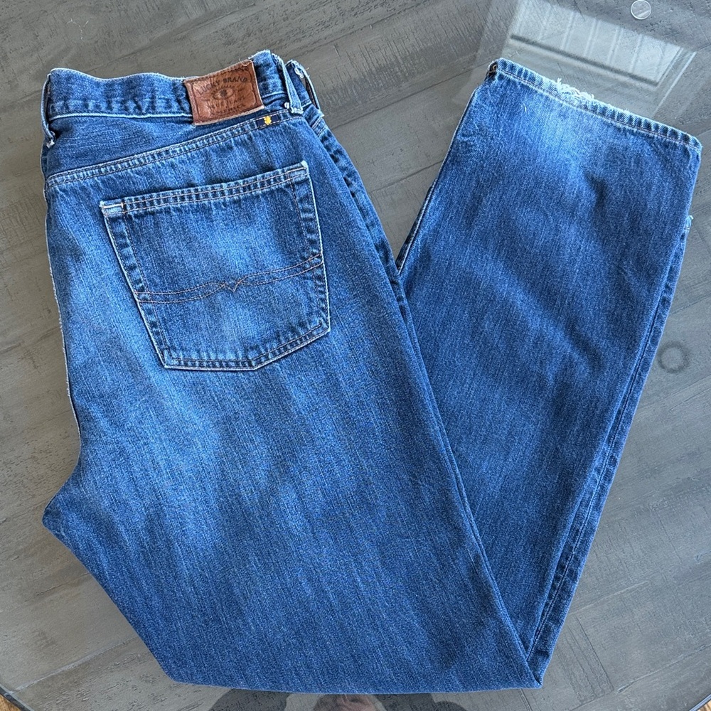 Lucky Brand Men's 363 Vintage Straight Jeans. Size 40 x 32. Distressed back hem - Picture 2 of 11